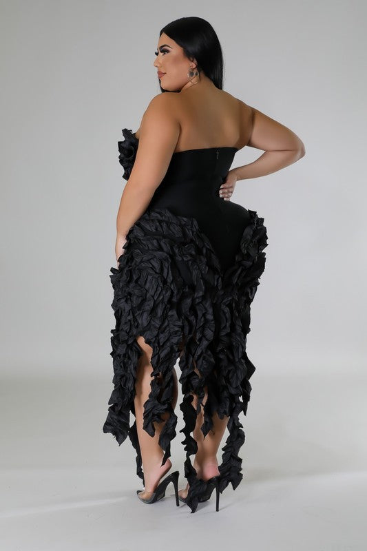 BANDAGE RUFFLE BUSTIER DRESS