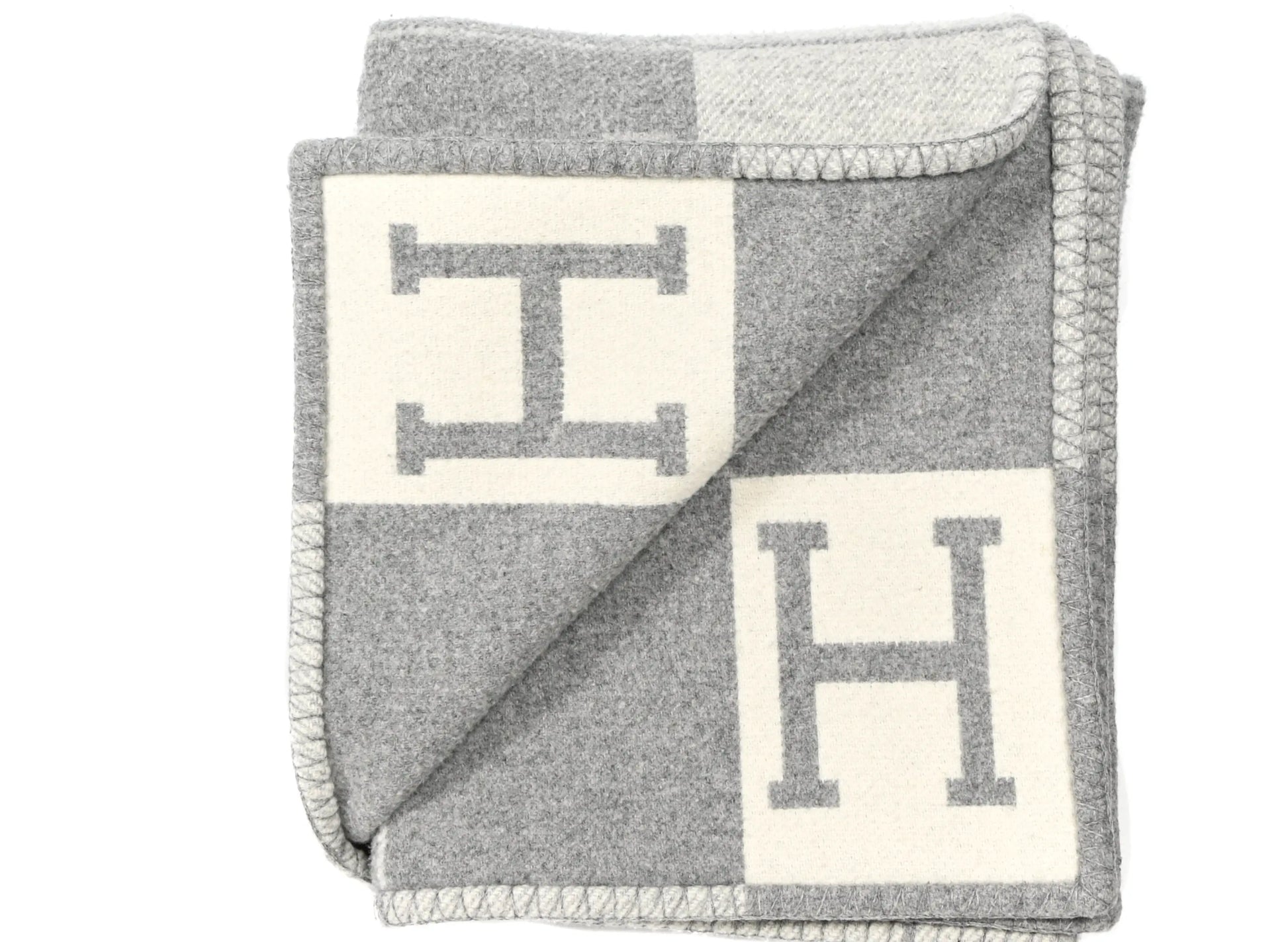 TAJ HER TROW - Chic by Taj