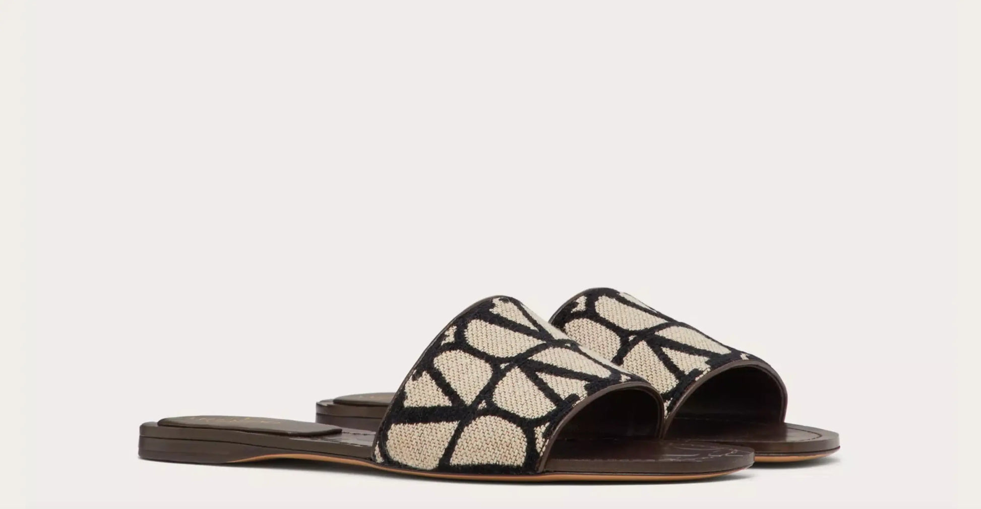 TAJ V SANDALS - Chic by Taj