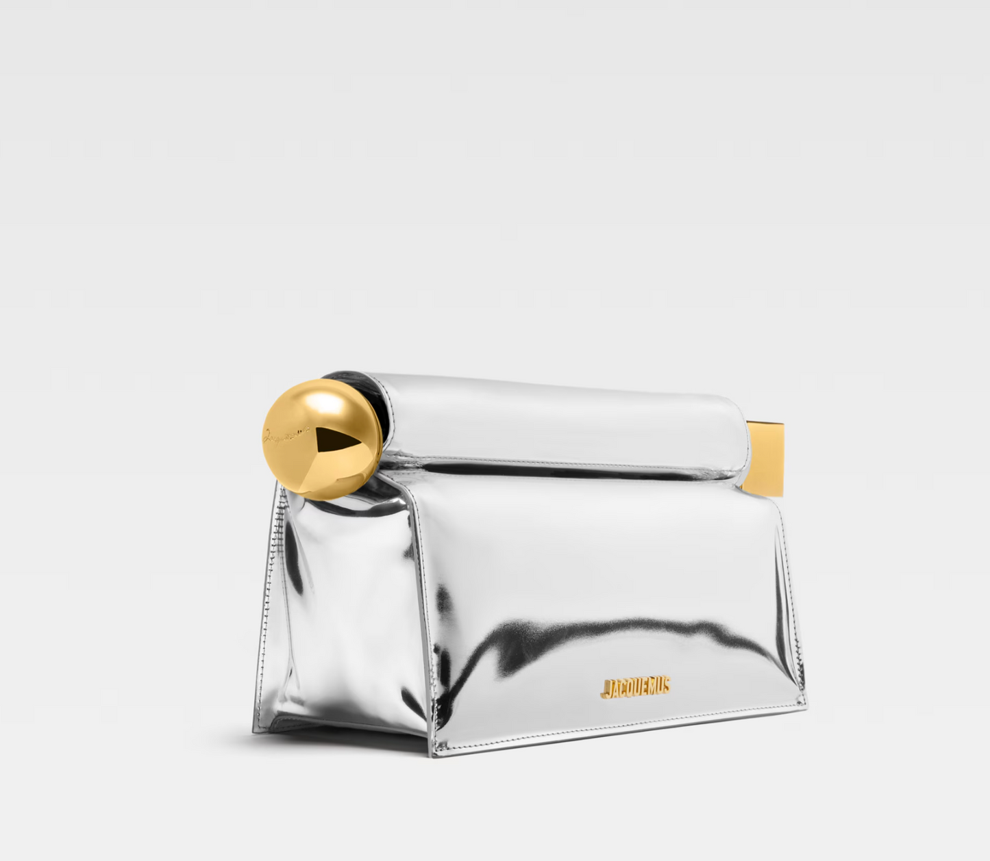 The Rond Carré clutch