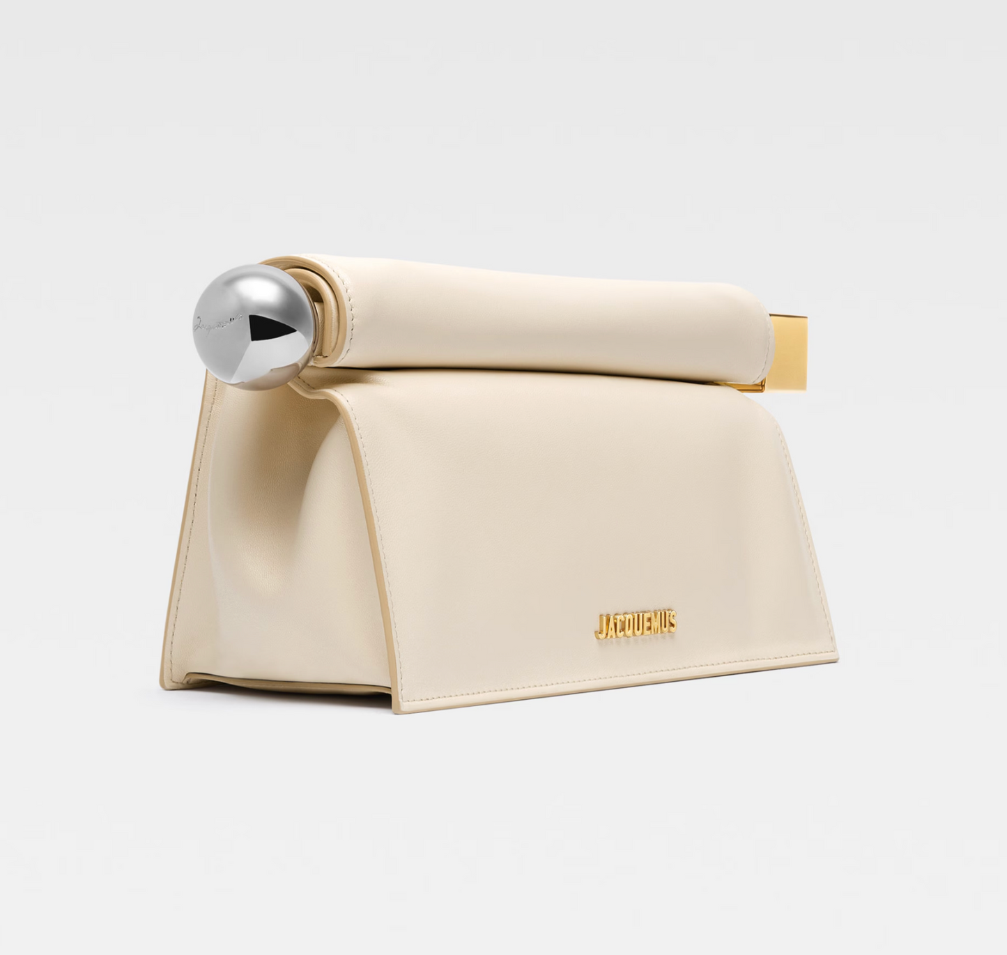 The Rond Carré clutch
