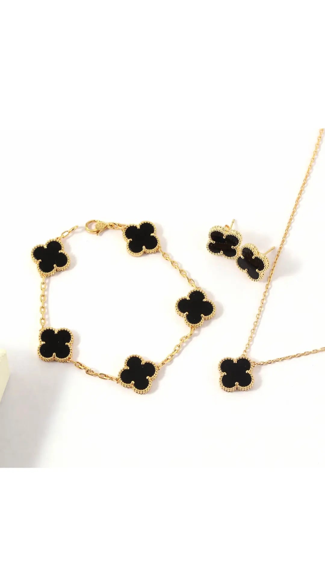 Inspired  2 piece set - Chic by Taj