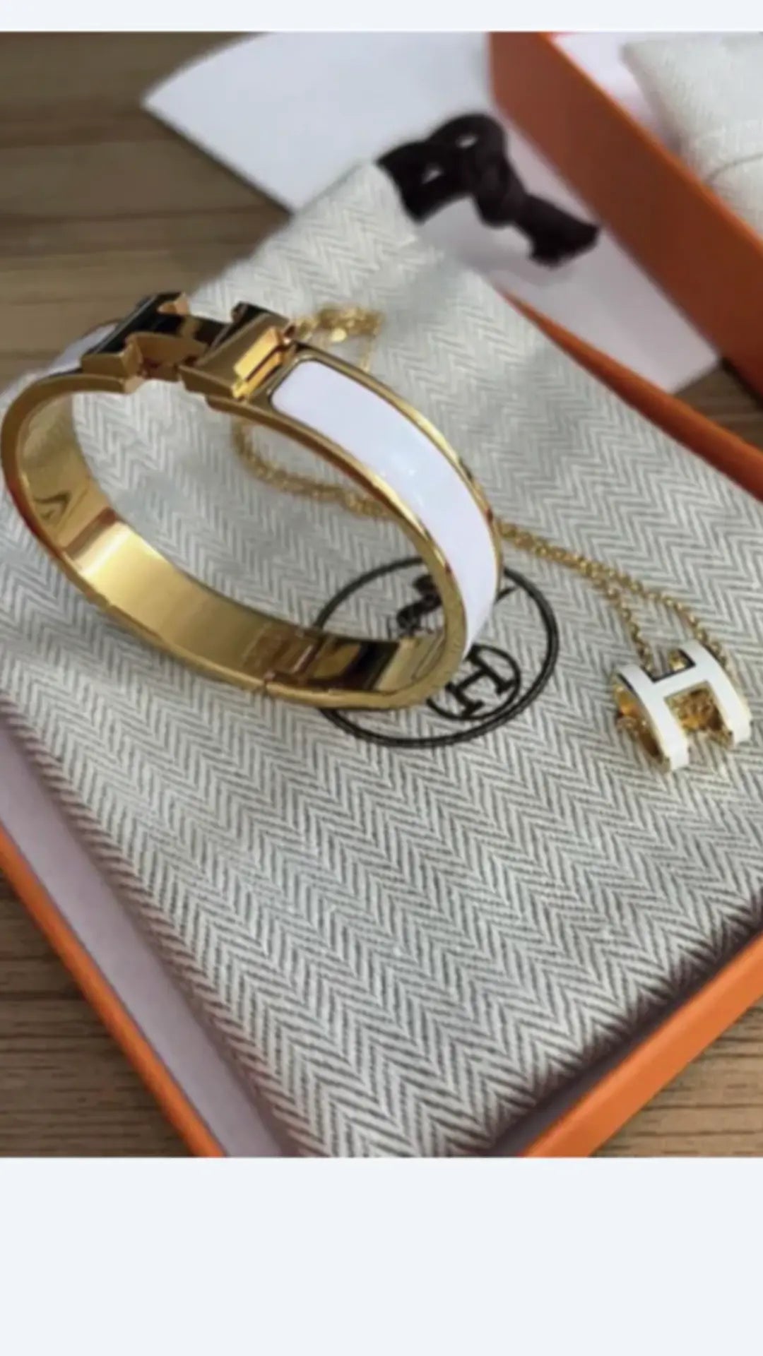 TAJ H NECKLACE - Chic by Taj