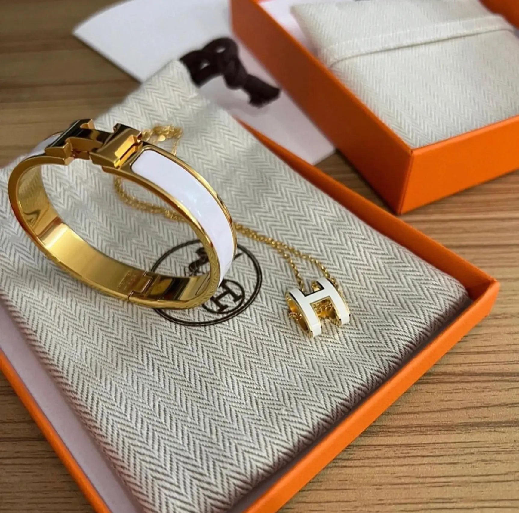 TAJ H NECKLACE - Chic by Taj