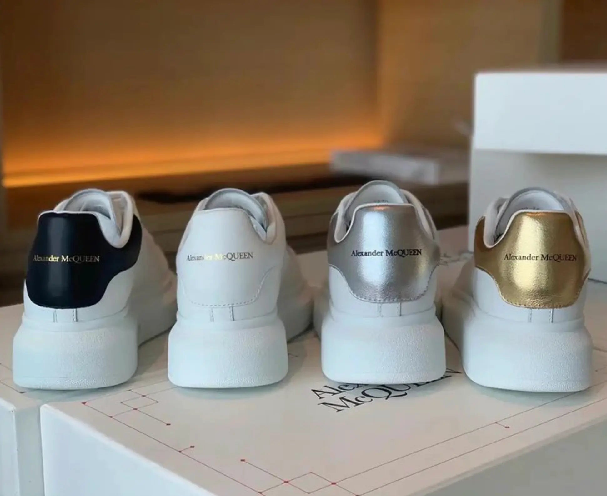 TAJ QUEEN SNEAKERS - Chic by Taj