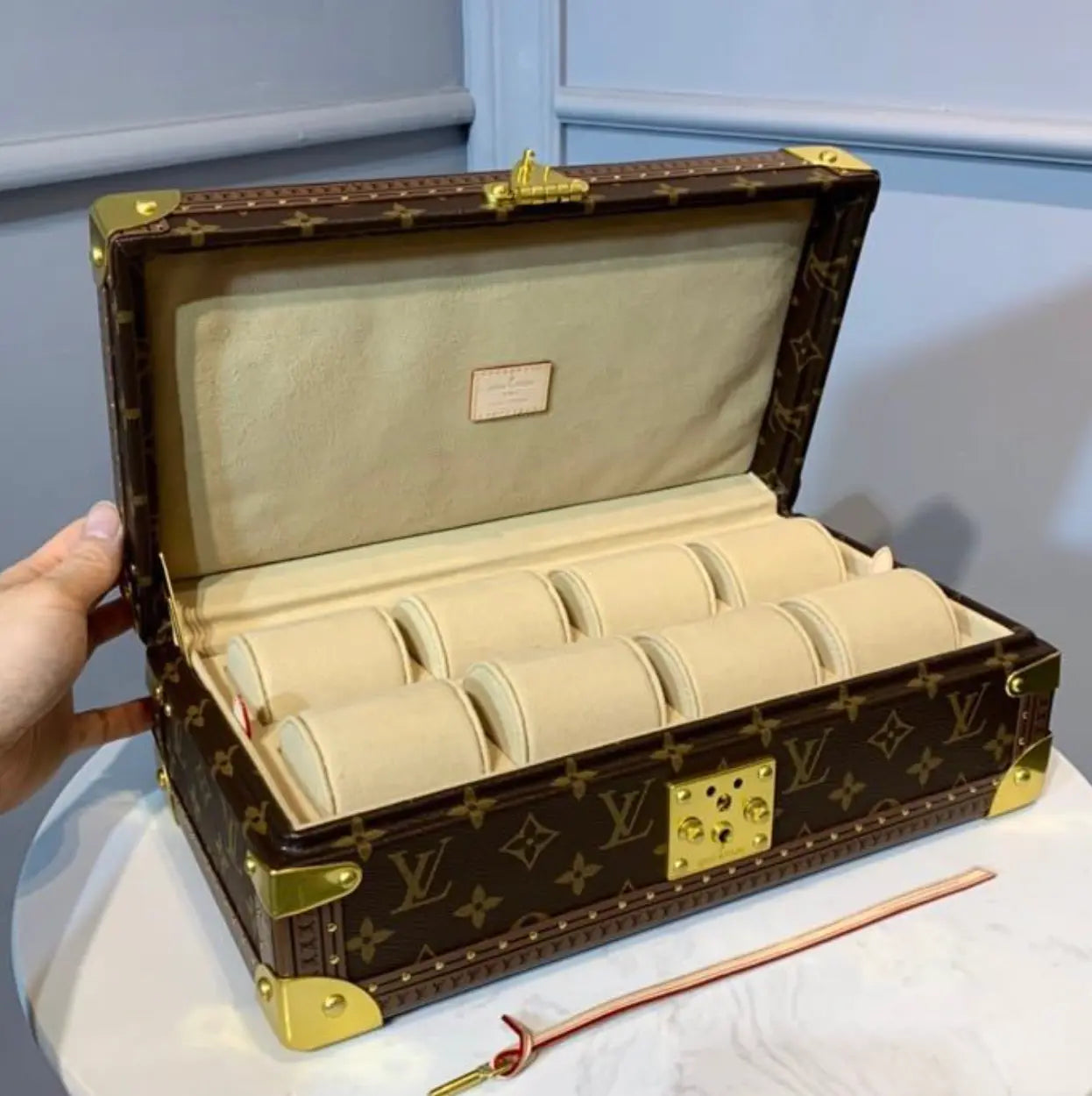 MEN WATCH CASE - Chic by Taj