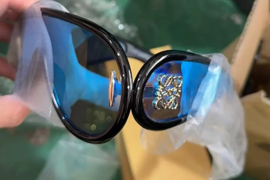 TAJ LOGO GLASSES - Chic by Taj