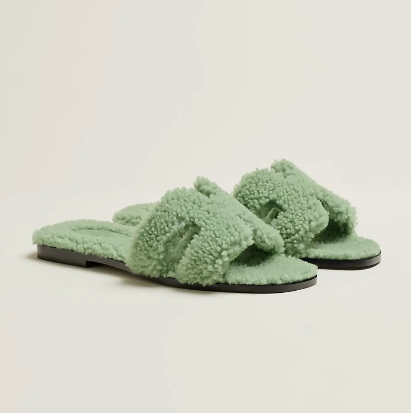 TAJ FLUFFY H SANDALS - Chic by Taj