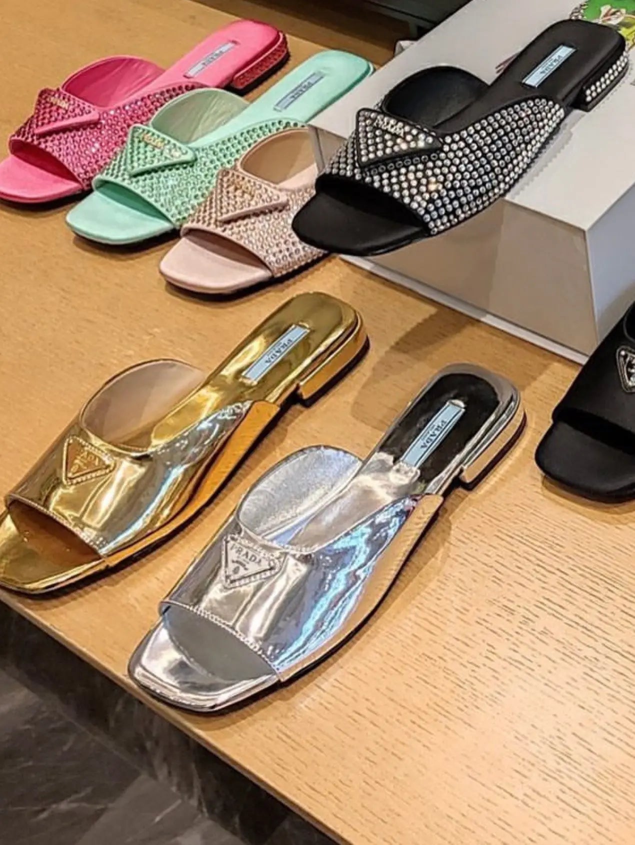 TAJ DIMOND SLIDES - Chic by Taj